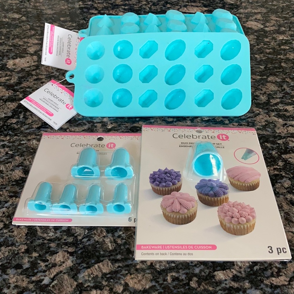 CELEBRATE IT BAKING ACCESSORIES 4 PC NWT